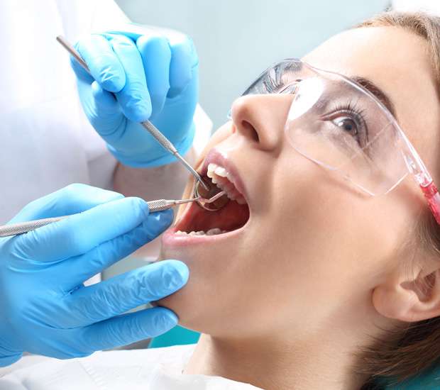 Norwalk The Difference Between Dental Implants and Mini Dental Implants