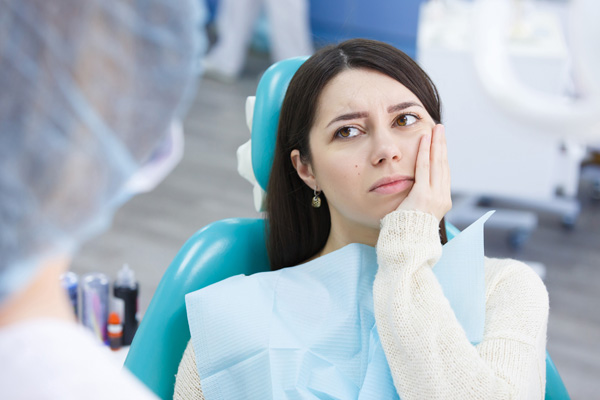 Possible Risks And Complications Of Undergoing Oral Surgery